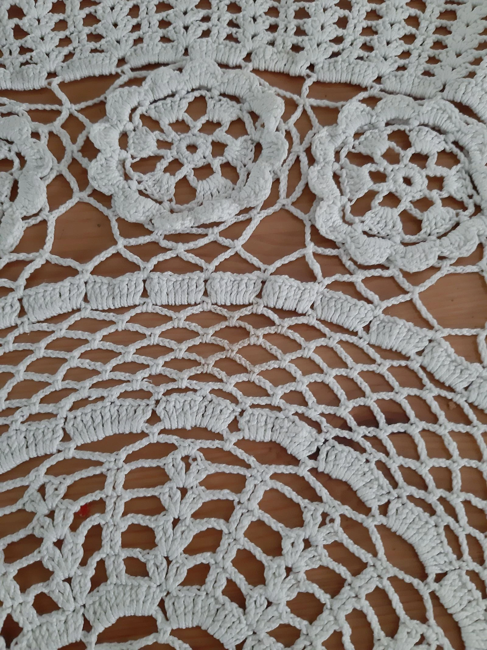 Round crocheted tablecloth or placemat – photo 4